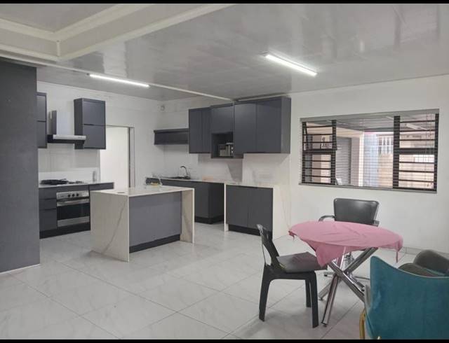 3 BEDROOM HOUSE FOR SALE IN ARCON PARK